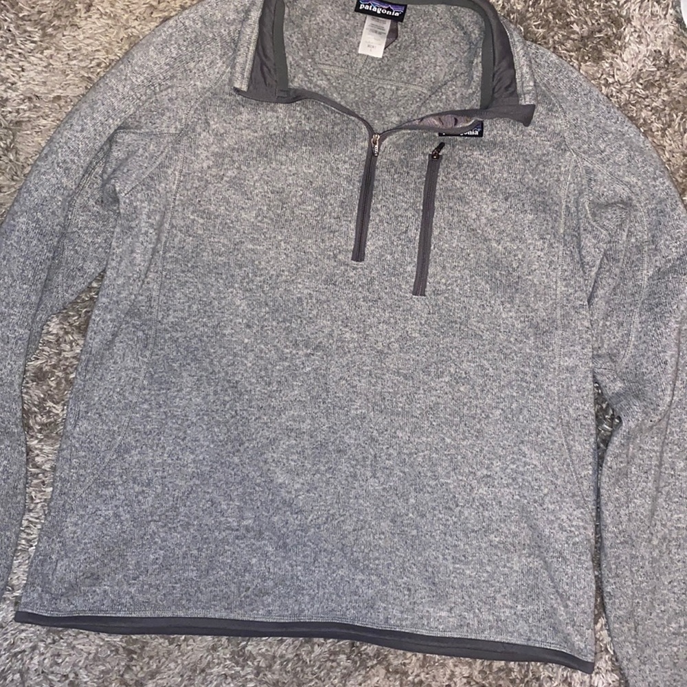 Selling because I’ve only wore it a few times and it’s gray